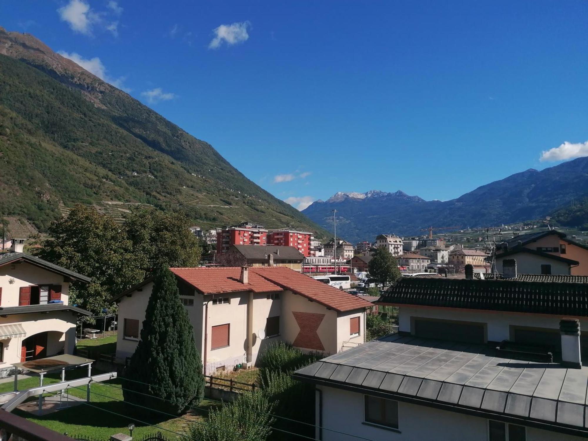Bernina Views-Tiranoアパートメント エクステリア 写真